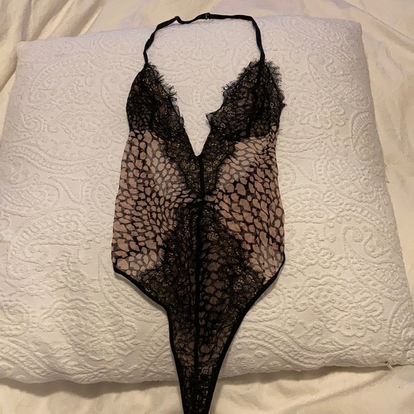 Victoria’s Secret Teddy - Picture 2 of 7